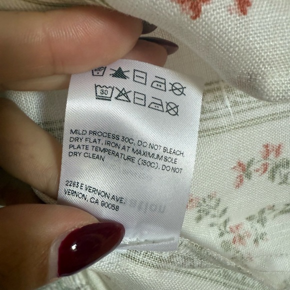 Reformation Arancini Linen Puffed Sleeve Top in Heath Floral, Size 4 - Picture 9 of 9